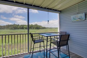 Apartment (2 Bedrooms) | Dining