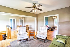 Rumah (4 Bedrooms) | Interior