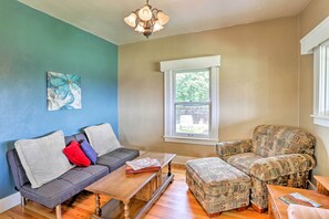 House (4 Bedrooms) | Interior - Walk to Downtown: Custer Retreat w/ Fire Pit! (Custer)