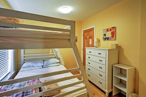 Cottage (2 Bedrooms) | Interior