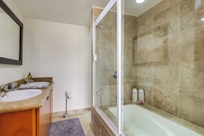Apartemen (3 Bedrooms) | Interior