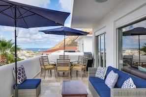 Apartment (3 Bedrooms) | Front of property