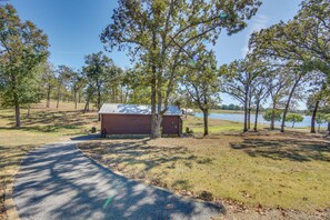 Interior - NEW The Deer Cabin Peaceful Refuge in East Texas (Edom)