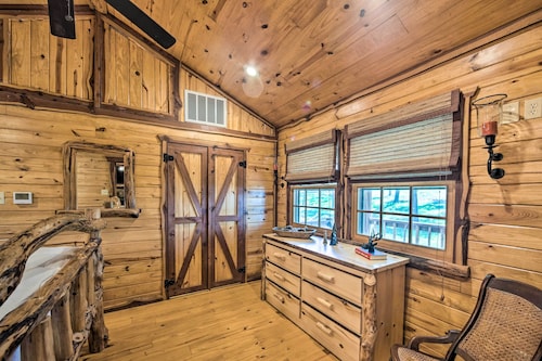 NEW The Deer Cabin Peaceful Refuge in East Texas