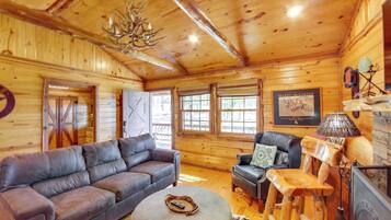 House (1 Bedroom) | Interior