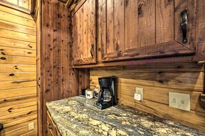 House (1 Bedroom) | Interior - NEW The Deer Cabin Peaceful Refuge in East Texas (Edom)