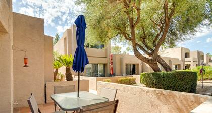 Southwestern Getaway in Mesa W/patio & Pool Access
