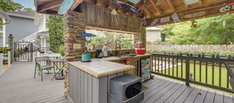 1 Mi to Ocean Isle Beach! Studio w/ Outdoor Oasis