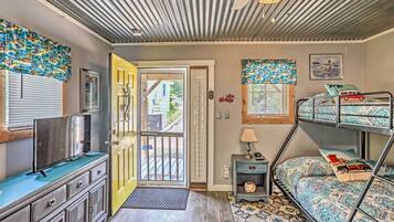 Apartment (0 Bedroom) | Interior