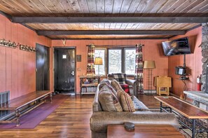 House (3 Bedrooms) | Interior - Deck + Fire Pit: Family Cabin in Bessemer (Bessemer)