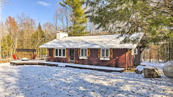 House (3 Bedrooms) | Front of property