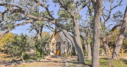 Cozy Texas Retreat w/ Patio, Grill & Fire Pit!
