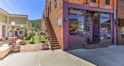 Custer Apt in Heart of Town: Shop, Dine, Hike