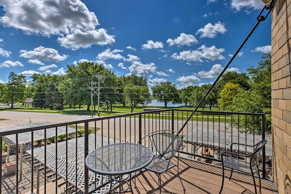 Apartment (2 Bedrooms) | Interior - Downtown Yankton Apartment w/ Patio & River View! (Yankton)