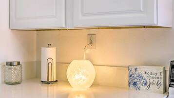 Apartment (0 Bedroom) | Interior