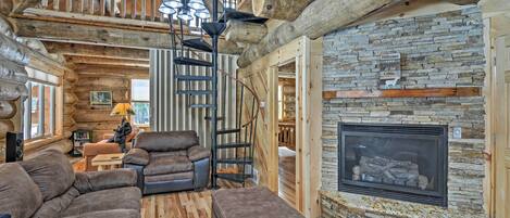 House (2 Bedrooms) | Front of property