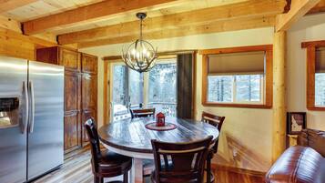 House (1 Bedroom) | Interior