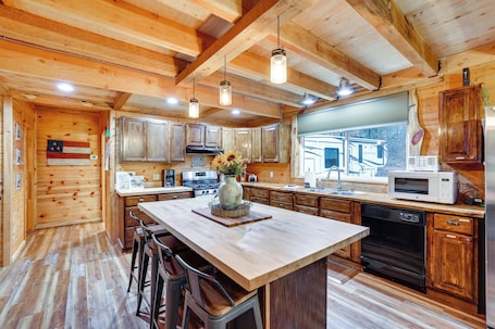 House (1 Bedroom) | Interior