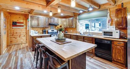 Peaceful Garden Valley Cabin w/ Private Deck!