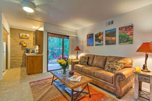 Apartment (1 Bedroom) | Interior - Romantic Sedona Suite w/ Patio < 1 Mi to Trails (Sedona)