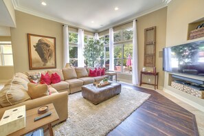 Fireplace, iPod dock, ping pong, books - Chic California Escape w/ Pool, Hot Tub & Patio! (Salinas)