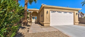 Fort Mohave Family Home w/ Golf Course Views!