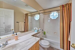 House (3 Bedrooms) | Interior - Fort Mohave Family Home w/ Golf Course Views! (Fort Mohave)