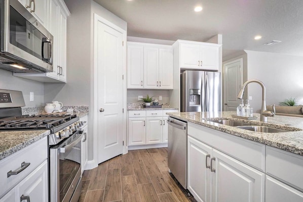 Apartment (5 Bedrooms) | Interior - Red Cliff Views & Community Perks: Utah Townhome (Washington)