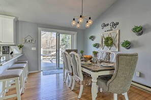 Interior - Tobyhanna Home w/ Hot Tub & Resort Amenities (Tobyhanna)