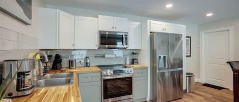 House (2 Bedrooms) | Interior