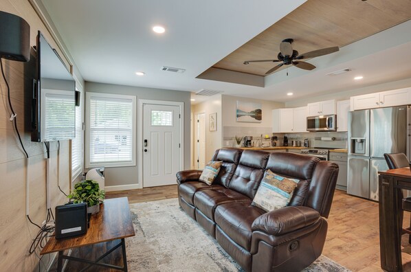 House (2 Bedrooms) | Interior - Lake Conroe Vacation Rental 1/2 Mi to Boat Launch! (Willis)