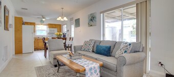 2 Mi to Boardwalk: Home w/ Grill in Dania Beach!