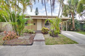House (2 Bedrooms) | Front of property - 2 Mi to Boardwalk: Home w/ Grill in Dania Beach! (Dania Beach)