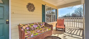 Quiet Family Cottage w/ Fishing Pond in Senatobia