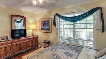 Rumah (2 Bedrooms) | Interior