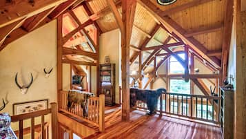 House (Multiple Bedrooms) | Bahagian dalam