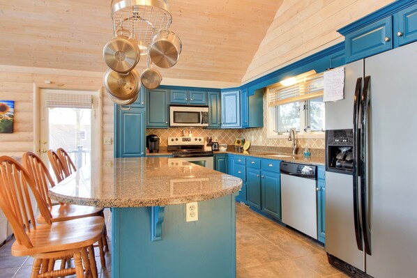 House (3 Bedrooms) | Interior