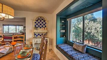 Cottage (2 Bedrooms) | Interior