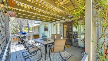 Cottage (2 Bedrooms) | Interior