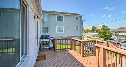 Morgantown Home w/ Patio: Near WVU Football!