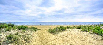 บ้านที่เหมาะสำหรับครอบครัวที่ Keansburg: เดินไปยังชายหาดได้!