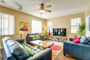 House (4 Bedrooms) | Living area - Avondale Abode: Pool, Lake Views & On-site Fishing (Avondale)