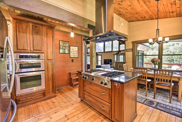 House (2 Bedrooms) | Interior