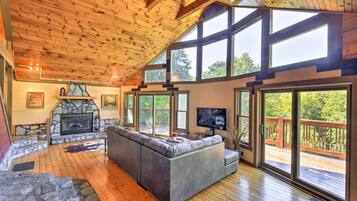 House (2 Bedrooms) | Front of property