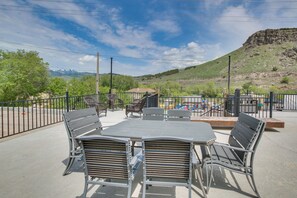 Apartment (0 Bedroom) | Interior - Central Lava Hot Springs Studio w/ Deck & Views! (Lava Hot Springs)