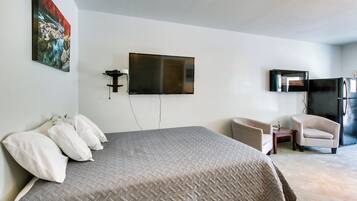 Apartment (0 Bedroom) | Interior