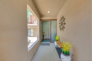 Apartment (3 Bedrooms) | Interior - Ruidoso Golf Condo - Patio & Mountain View! (Ruidoso)