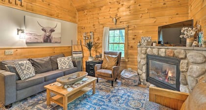 Cozy Retreat w/ Porch & Double JJ Resort Access!