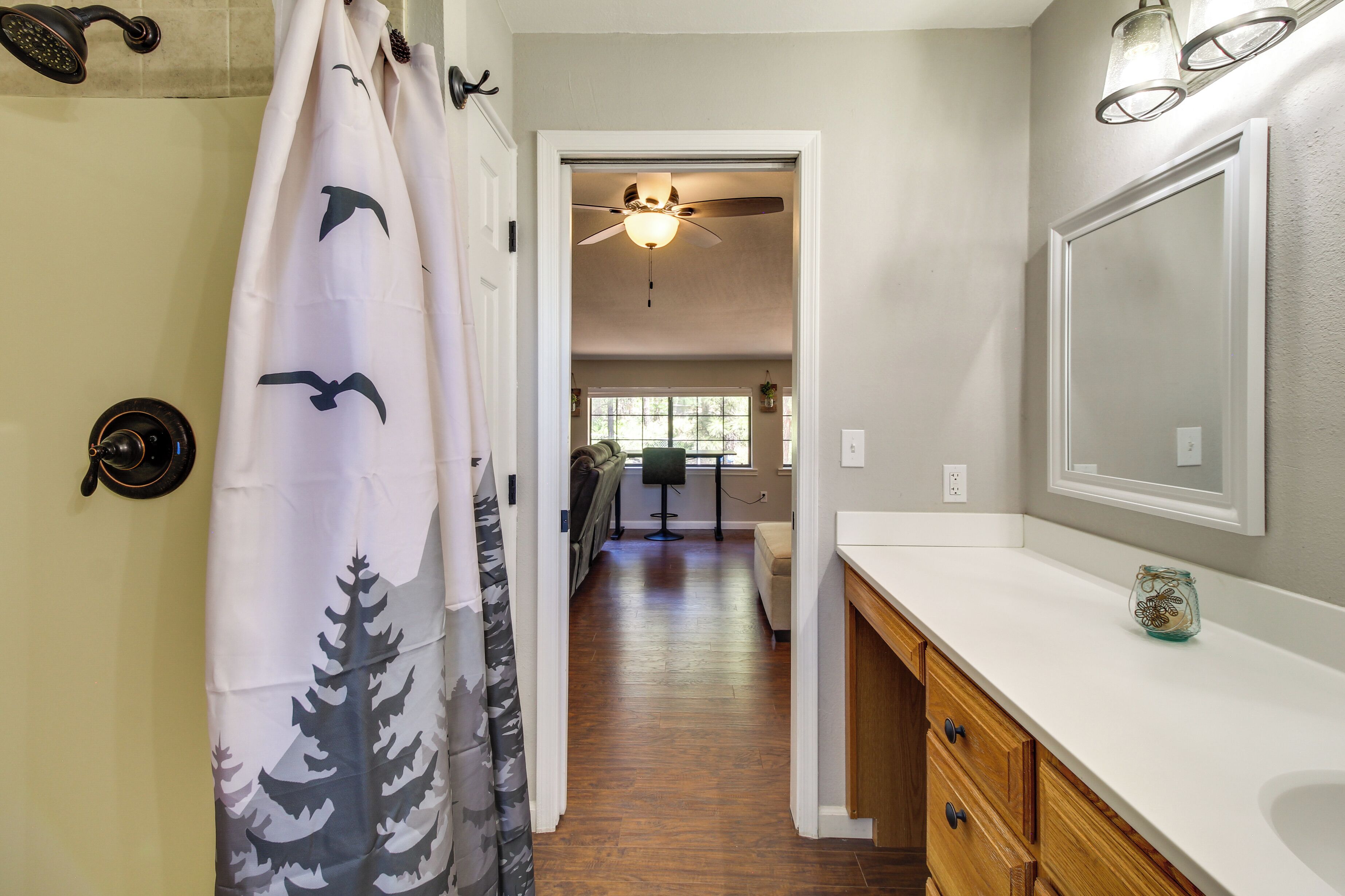 Talo (4 Bedrooms) | Sisätilat