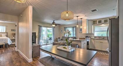 Naples Oasis w/ Screened Pool, Bike to Beach!